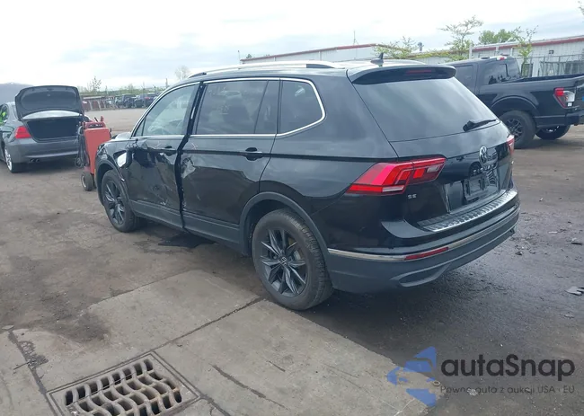 3VVMB7AX7RM042855: 42223748