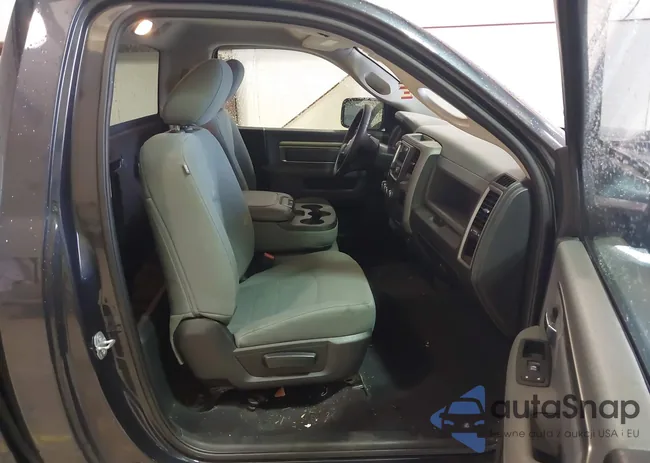 3C6JR6AG1HG778704: 42223032