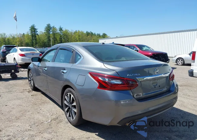 1N4AL3AP5JC270792: 42223209