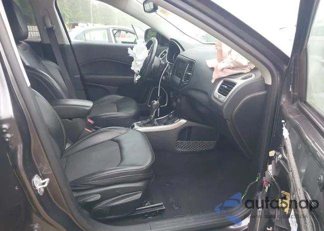 3C4NJDBB8KT748588: 42224482