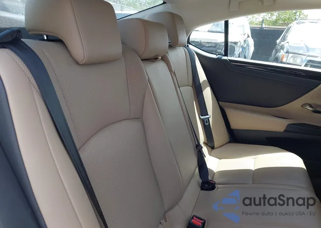 58AD21B19LU005884: 42224571