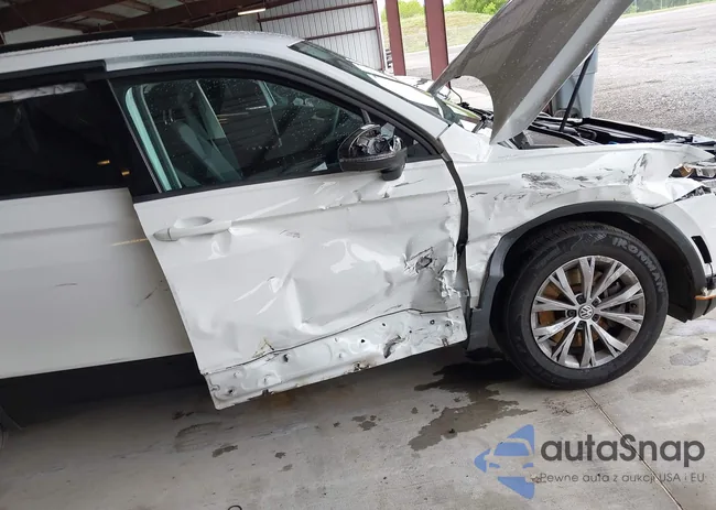 3VV1B7AX1LM110352: 42224581