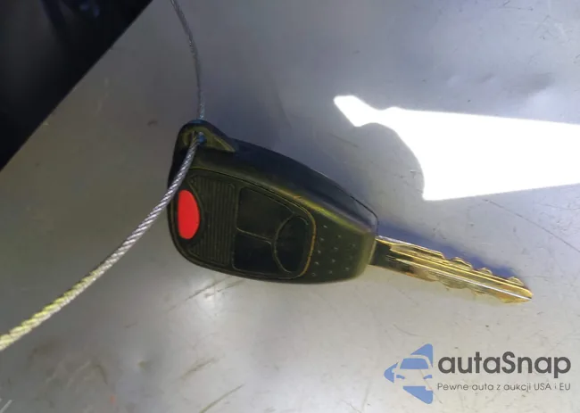 1C4BJWDG8GL329912: 42224625