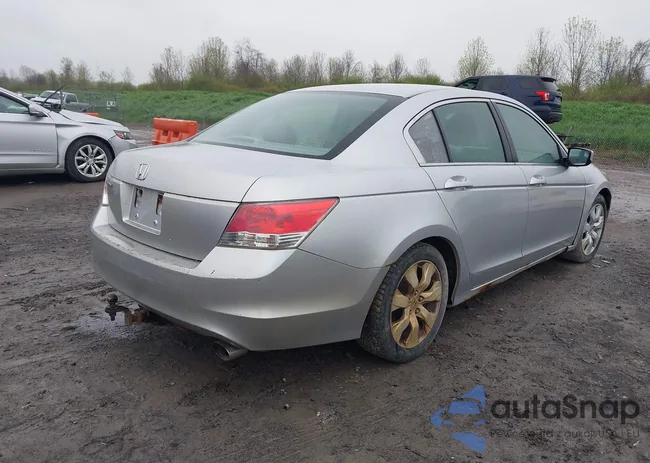 1HGCP2E71AA075359: 42224708