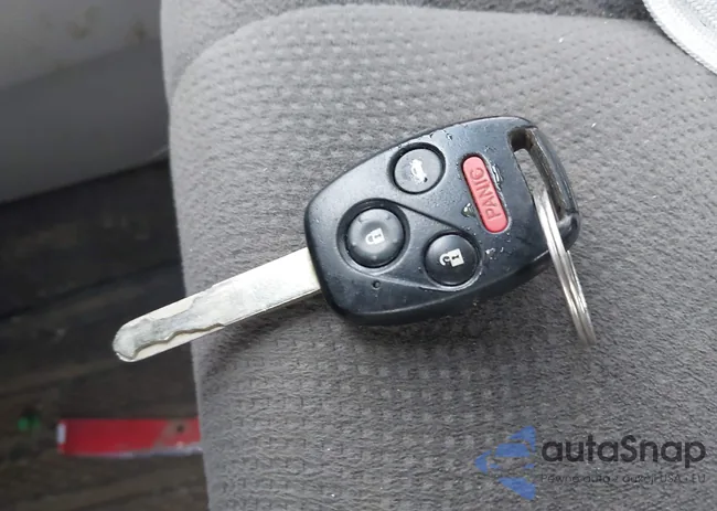 1HGCP2E71AA075359: 42224708