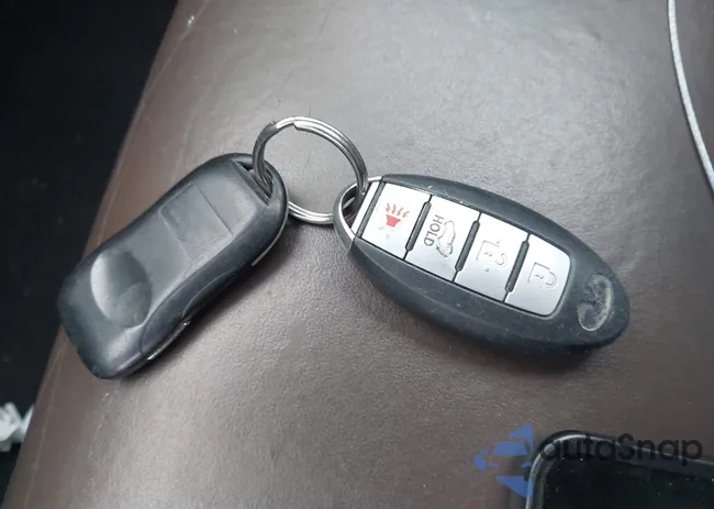 5N1AL0MM2DC326276: 42224710