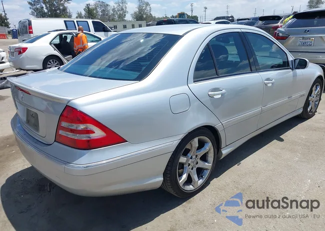 WDBRF52H17F841191: 42224743