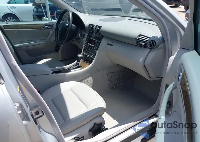 WDBRF52H17F841191: 42224743