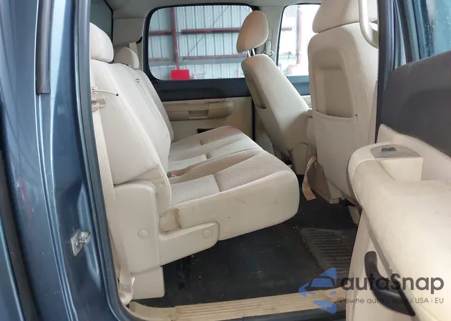 2GCFK13Y481178571: 42224886