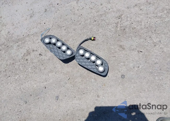 WMEEK3BA7BK427739: 42224225