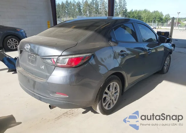 3MYDLBZV4GY103085: 42224286