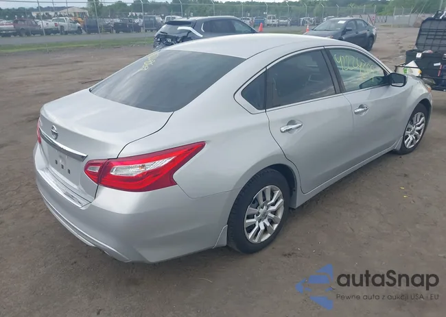 1N4AL3AP6HC152423: 42224369