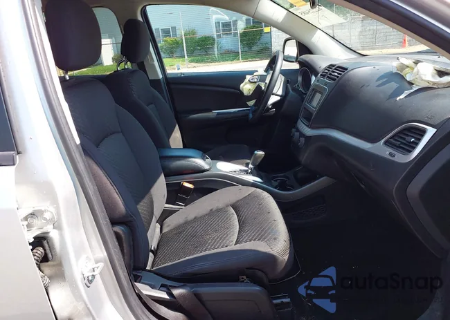 3C4PDCBG4DT564290: 42225485