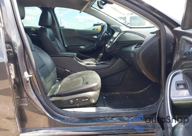 1G1ZE5ST4GF198210: 42225603