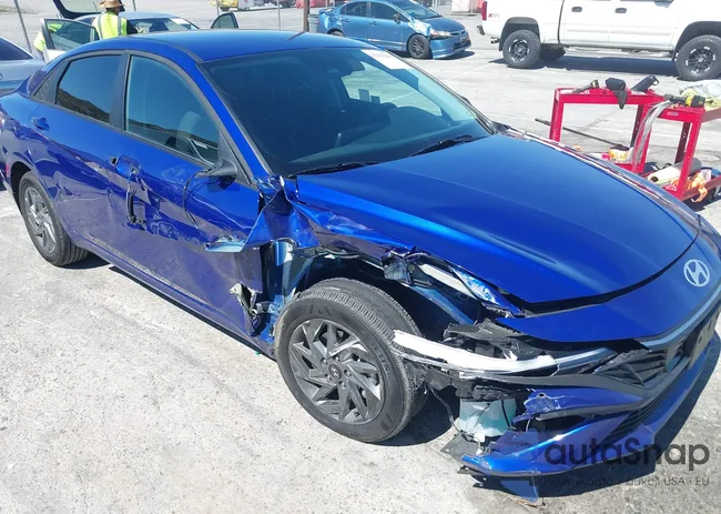 KMHLM4DJXSU140799: 42225049