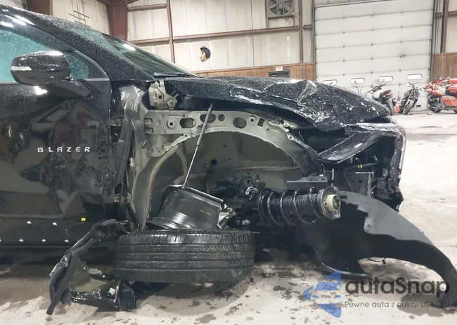 3GNKBLRS6RS174905: 42225059