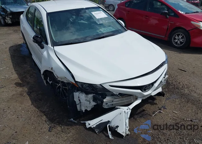 4T1G11AK8NU045507: 42225072