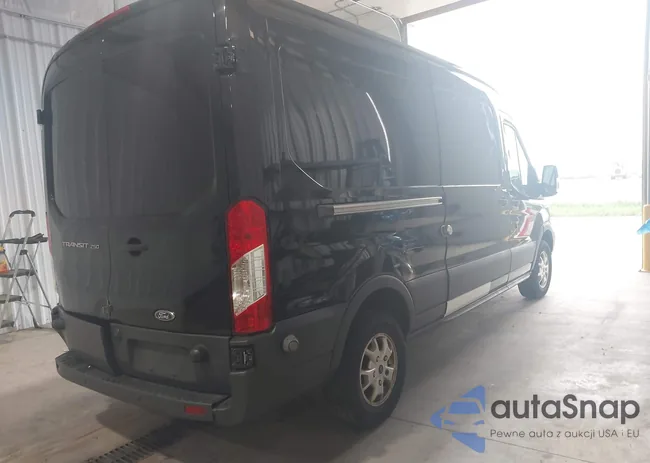 1FTYR2CM4FKA84470: 42225094