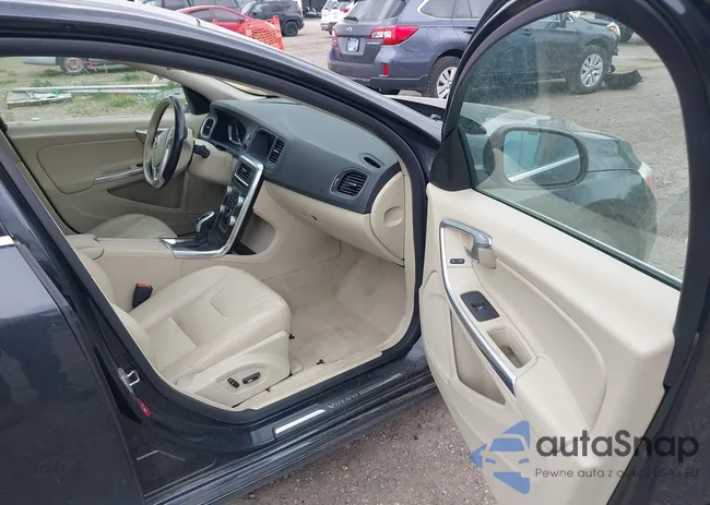 YV126MFK8G1399228: 42225109