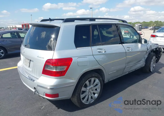 WDCGG8HB3CF878385: 42226410