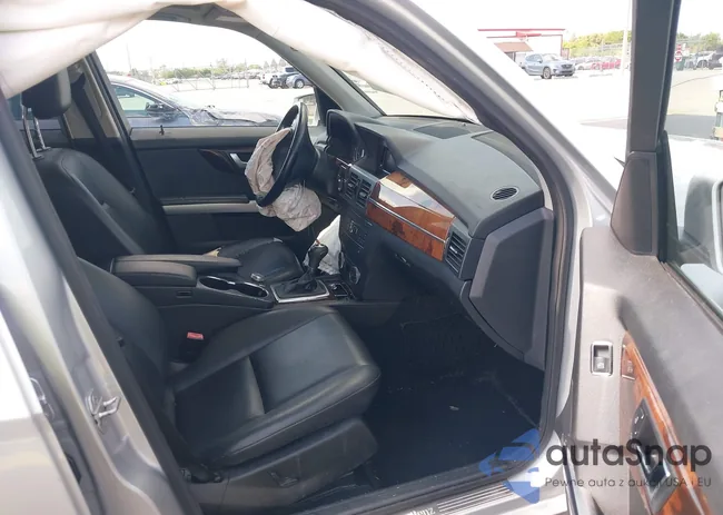 WDCGG8HB3CF878385: 42226410