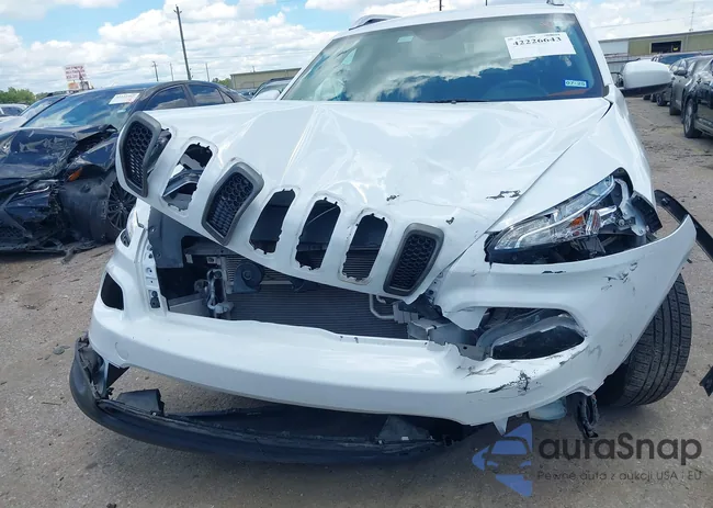 1C4PJLCX3JD551801: 42226643