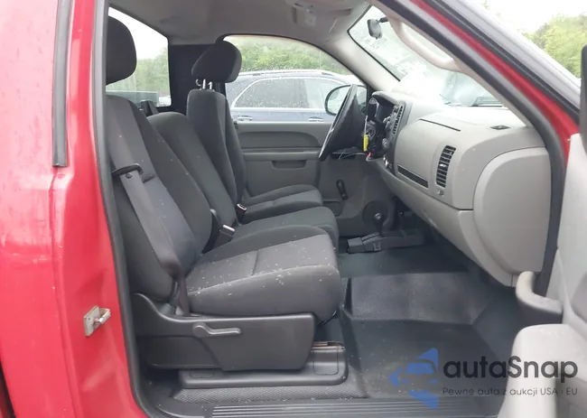 1GCPKPEA8AZ143049: 42226649