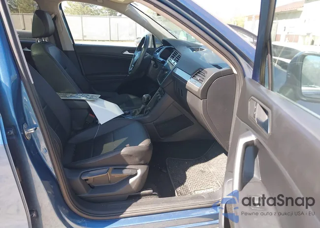 3VV2B7AX5LM035143: 42226667