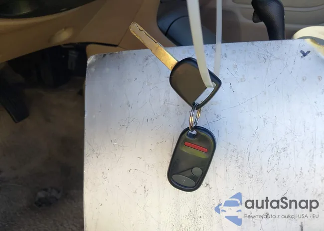 1HGEM22534L010753: 42226686