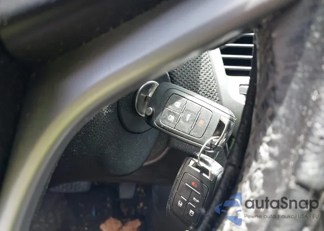 1G1PC5SB1E7102335: 42226743