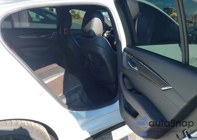 1G6DR5RW1P0121886: 42226750