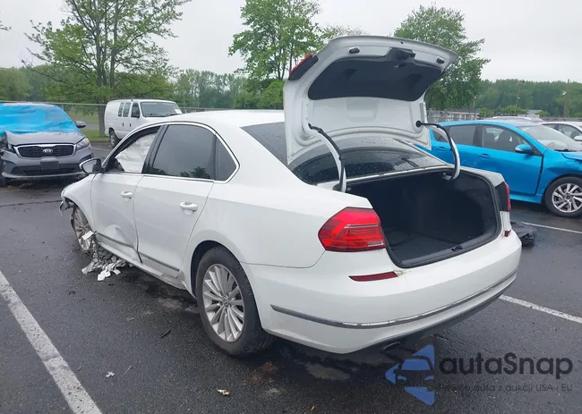 1VWBS7A31GC018050: 42226752