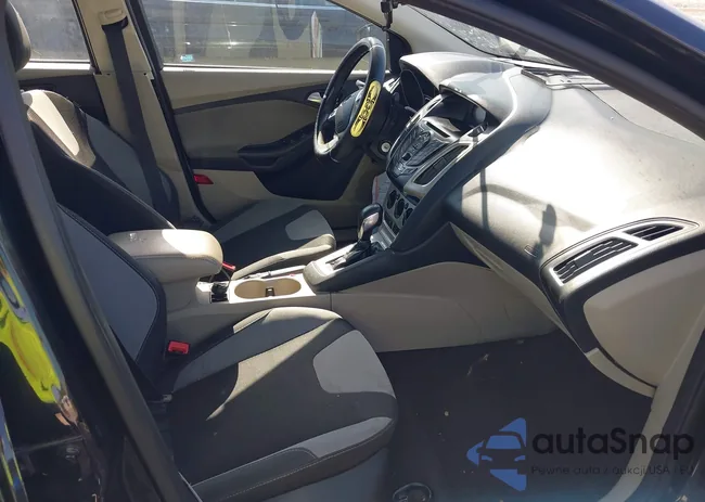 1FADP3F25EL105961: 42226919