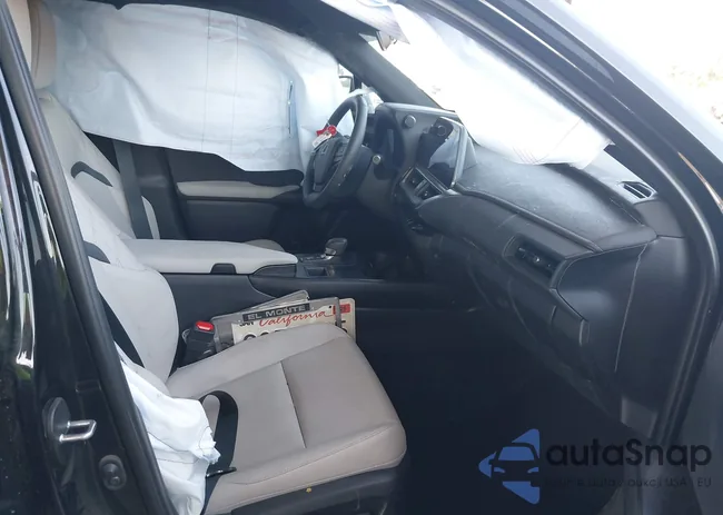 JTHYBJAH1S2018231: 42226336