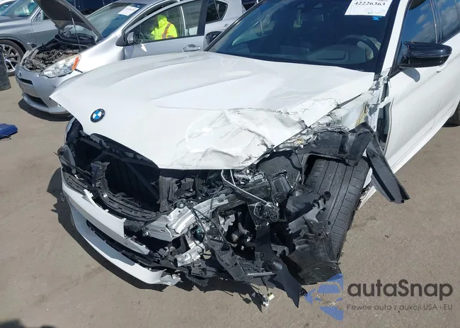 WBSJF0C51KB285060: 42226363