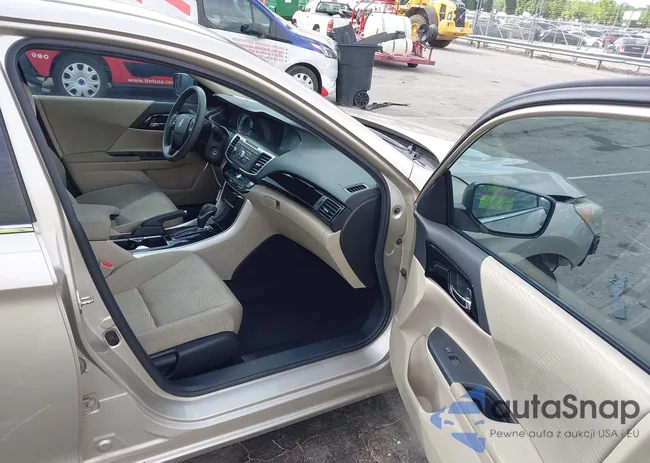 1HGCR2F31GA147000: 42227552