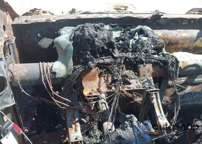 3GTUUFEL0NG631636: 42227610