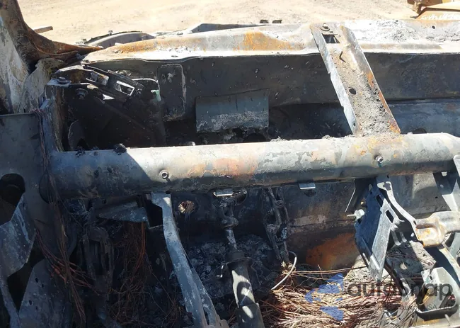 1C6RR7NM8GS302319: 42227632