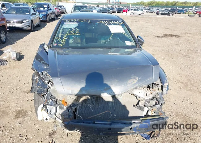 1HGCP2F85BA053230: 42227633