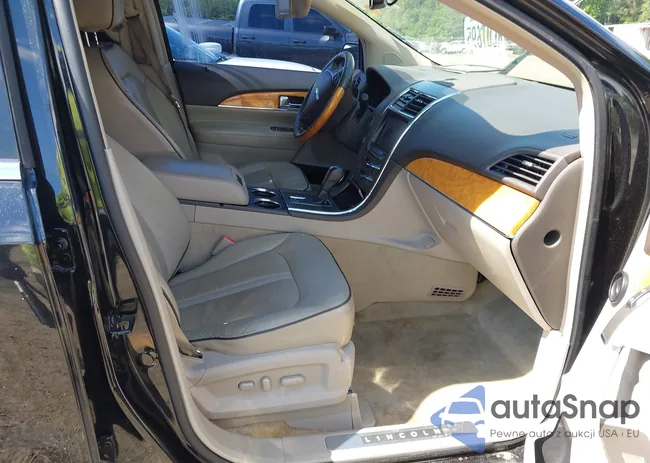 2LMDJ6JK2FBL24933: 42227883