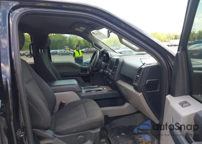 1FTEW1EP0JKE63049: 42227936