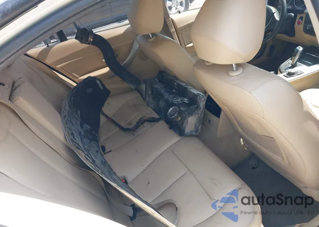 WBA3C1C58DF444891: 42227947