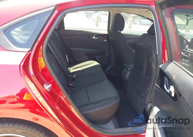 3KPF34AD0KE063779: 42227959