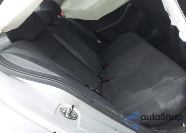 3VW2K7AJ6EM327684: 42227337