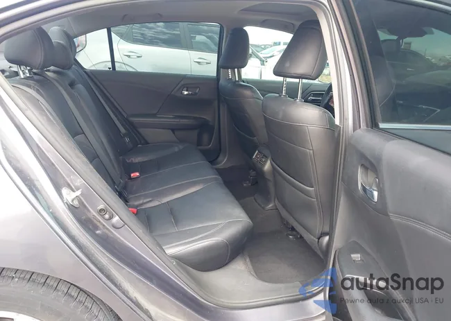 1HGCR3F80FA029195: 42228662