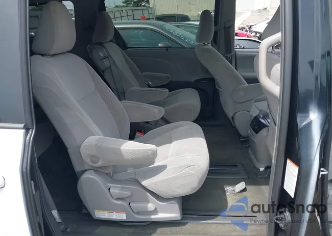 5TDKZ3DC6JS909072: 42228691