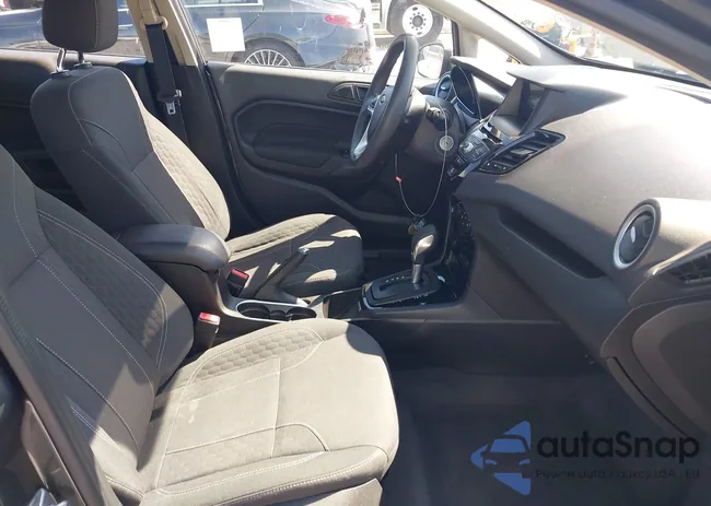 3FADP4BJ2KM131012: 42228822