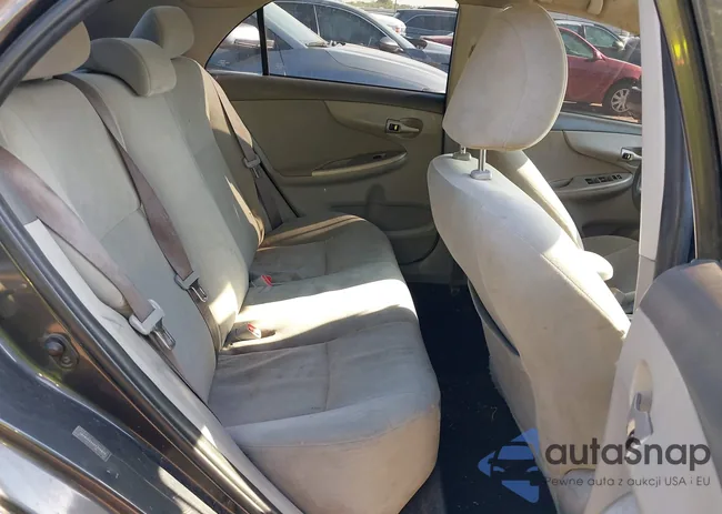 1NXBU4EE0AZ305870: 42228971