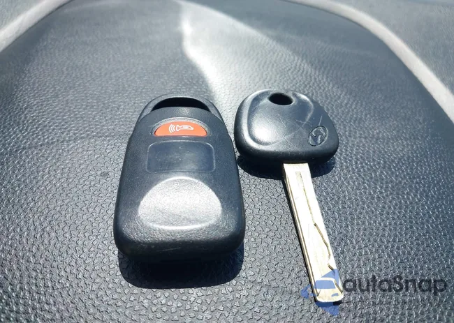 KM8JU3AGXEU840403: 42228076