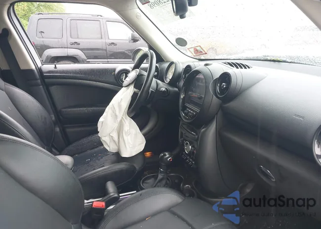 WMWZC3C54FWT02126: 42228098